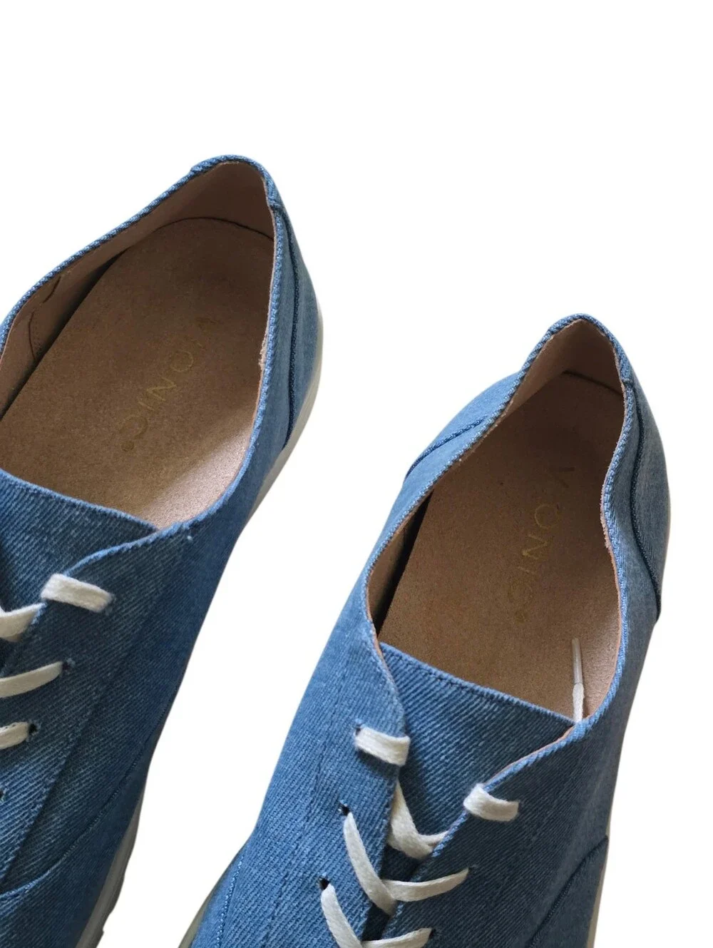 NEW Vionic Callie Casual Sneakers
